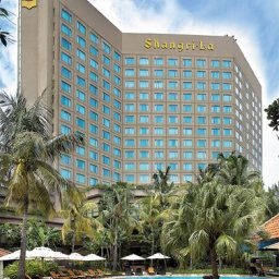 Exterior view Shangri La Hotel Surabaya