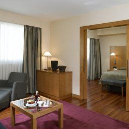 Suite NH IRUÑA PARK