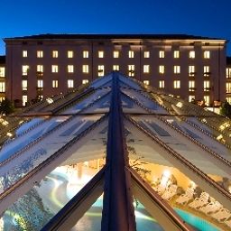 Exterior view Ramada