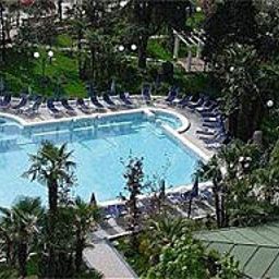 Piscina Grand Hotel Trieste & Victoria Vital Thermal Spa