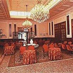 Sala de desayuno en el restaurante Grand Hotel Trieste & Victoria Vital Thermal Spa