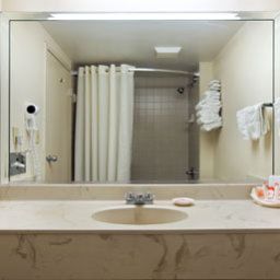 Номер Howard Johnson Plaza Hotel - Miami Airport