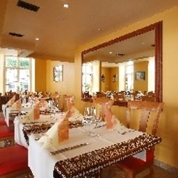 Sala colazione nel ristorante Spalenbrunnen