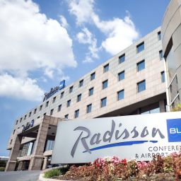 Interior view Istanbul Radisson Blu Conference & Airport Hotel