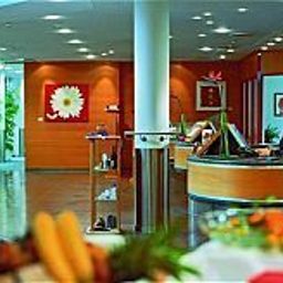 Ресепшен Mövenpick Frankfurt/Oberursel