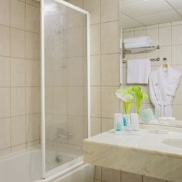  Crowne Plaza BUCHAREST