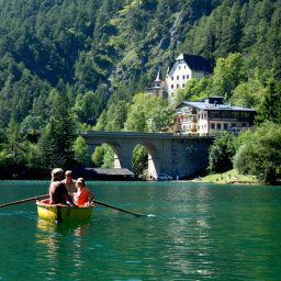Exterior view Schloss Fernsteinsee