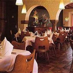 Sala de desayuno en el restaurante Zur Post
