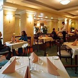 Breakfast room within restaurant Baltic Vana Wiru Fotos