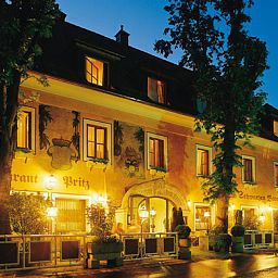 Widok zewnętrzny Zum Schwarzen Bären Hotel-Restaurant