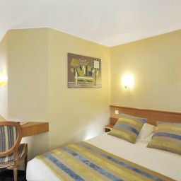  A l'hotel des Roys