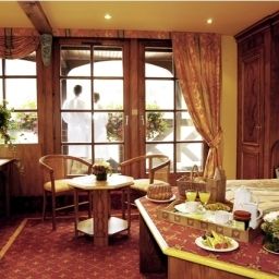 Hall Le Beau-Site Chateaux et Hotels Collection Fotos