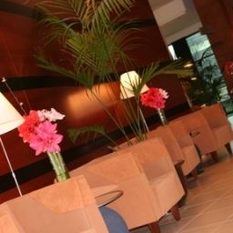 Hall Radisson Blu Hotel Amsterdam Airport