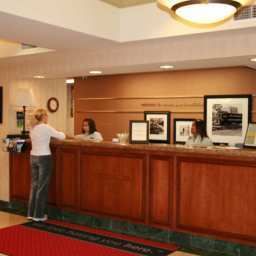 Hall Hampton Inn San Francisco Airport
