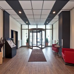 Hall Belmondo Novum Fotos