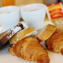 Buffet Best Western Dauro II.