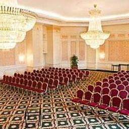 Hall JW Marriott Bucharest Grand Hotel