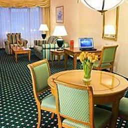 Camera JW Marriott Bucharest Grand Hotel