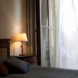 Room Amberton