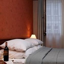 Room Amberton