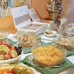 Buffet Asam Stadthotel