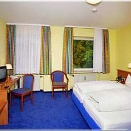 Room Aurora