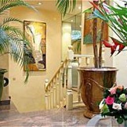 Interior view Neuilly Park