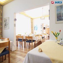 Sala de desayuno en el restaurante Haus Der Handweberei Fotos