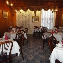 Breakfast room within restaurant Dergvale Fotos