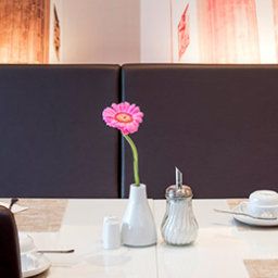 Sala colazione nel ristorante Mercure Hotel Berlin am Alexanderplatz