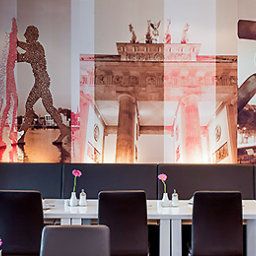 Sala colazione nel ristorante Mercure Hotel Berlin am Alexanderplatz