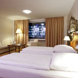 Camera Mercure Hotel Berlin am Alexanderplatz