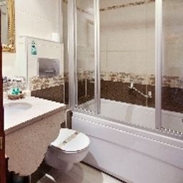 Hall Sapphire