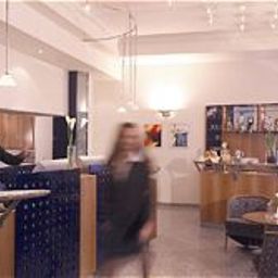 Réception Starlight Suite Hotel Wien Renngasse
