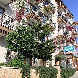 Kayahan Kaş