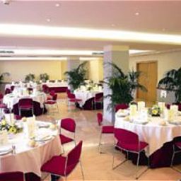 Salle du petit-déjeuner située dans le restaurant Ciutat de Mollet