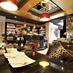 Breakfast room Champs Elysees Mac Mahon