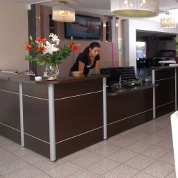 Réception Kyriad Montpellier Sud Lattes