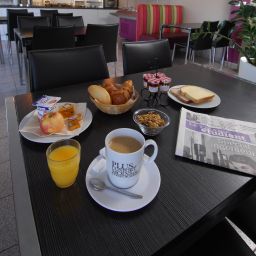Buffet Kyriad Montpellier Sud Lattes