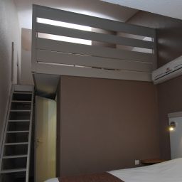 Suite familiale Kyriad Montpellier Sud Lattes