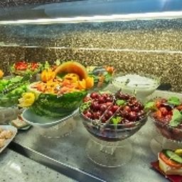 Frühstücksraum im Restaurant Gönen