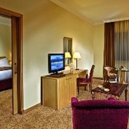 Suite Gefinor Rotana Hotel