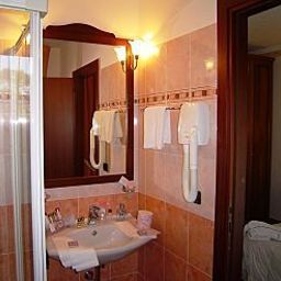 Badezimmer Euro House Inn Airport