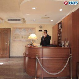 Empfang Euro House Inn Airport