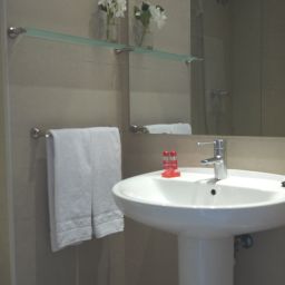 Bathroom Medium Monegal