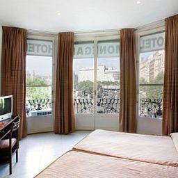 Room Medium Monegal