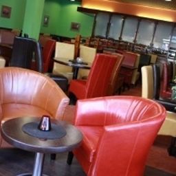 Bar Hallmark Inn (Formerly European Inn)