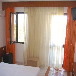 Zimmer Arinnanda Otel