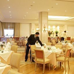 Sala de desayuno Regency Palace Fotos