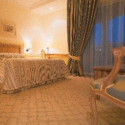  Regency Palace Fotos
